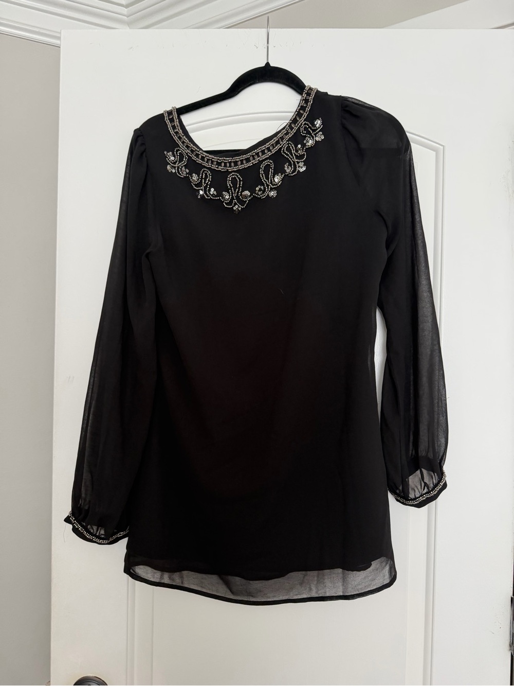 Forever 21 Black Beaded Neckline Long Sleeve Tunic